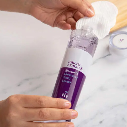 verfris-en-reinig-je-huid-met-de-cleansing-tonic-van-juliette-armand