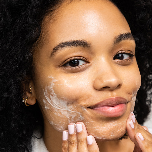 cream-cleanser-van-is-clinical