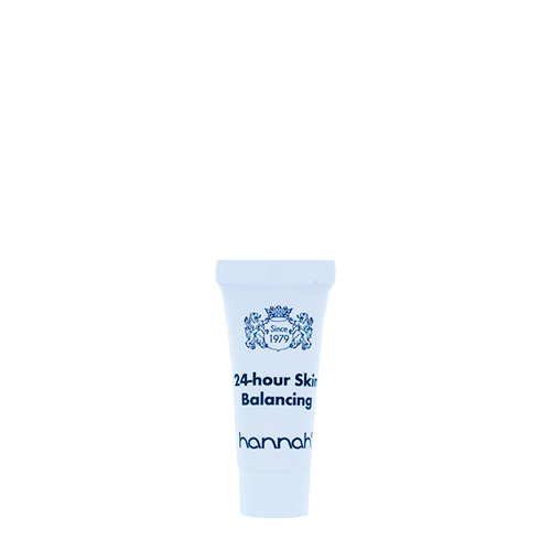 miniatuur-van-de-hannah-24-hour-skin-balancing